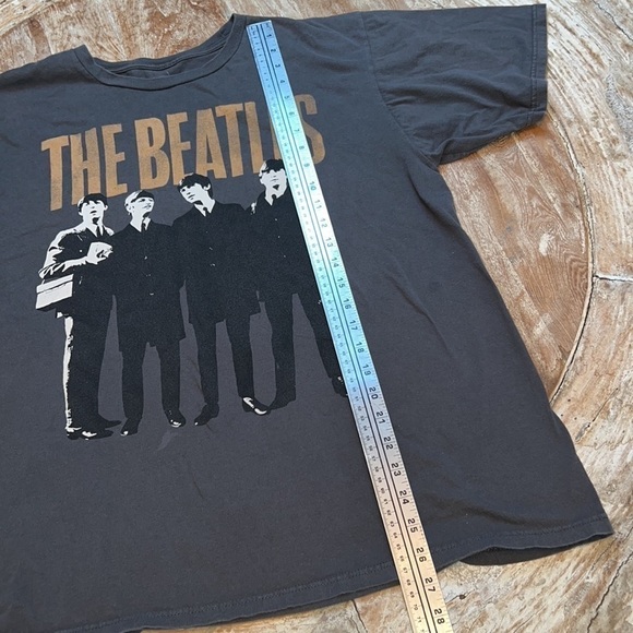 2012 The Beatles Gray Rock Band Apple T Shirt Men's, Size XL - Picture 3 of 5